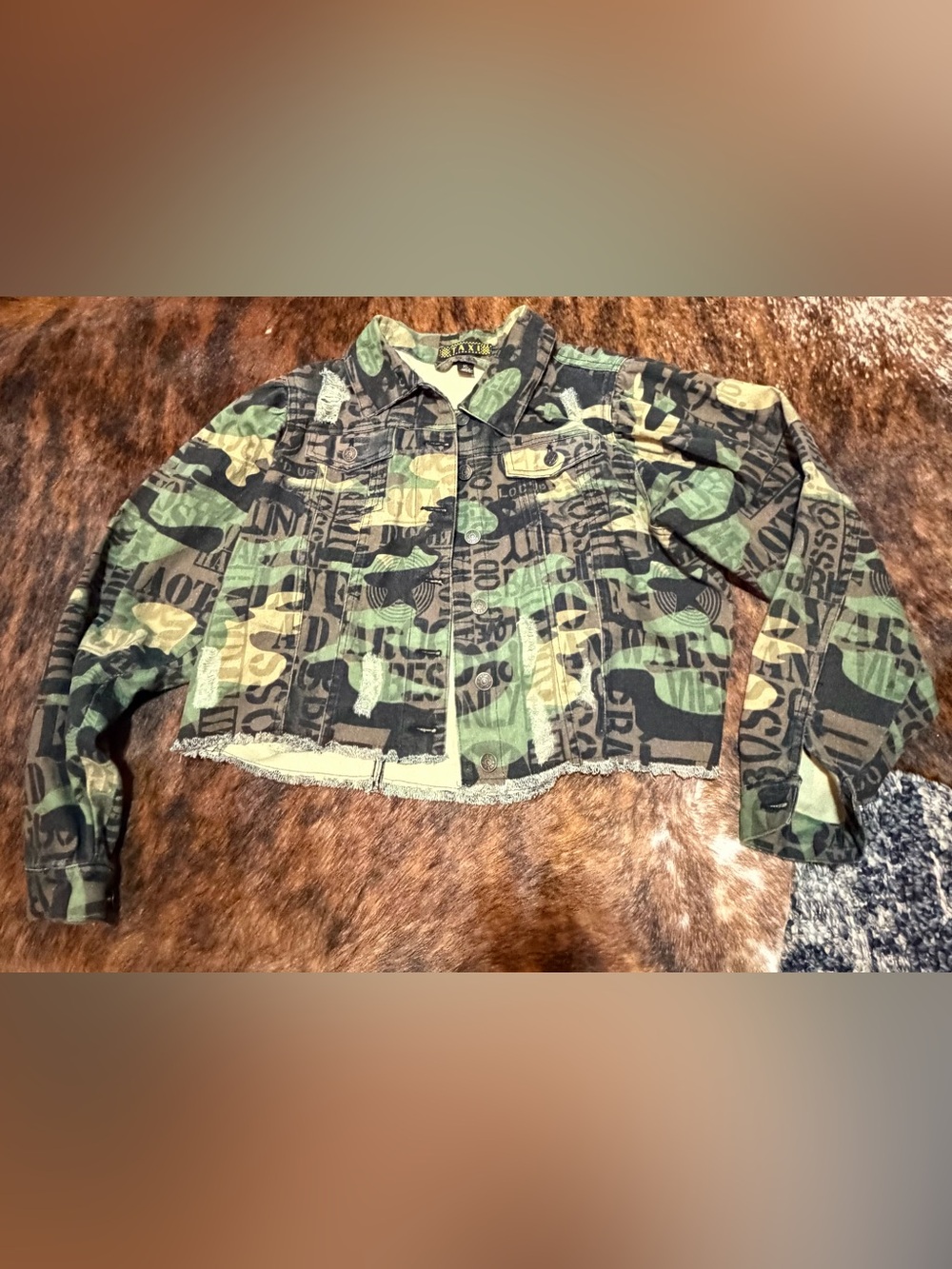 Taxi Vtg 90s Cropped Camo Denim Jacket Womans Sz XL Military Hip Hop Grunge